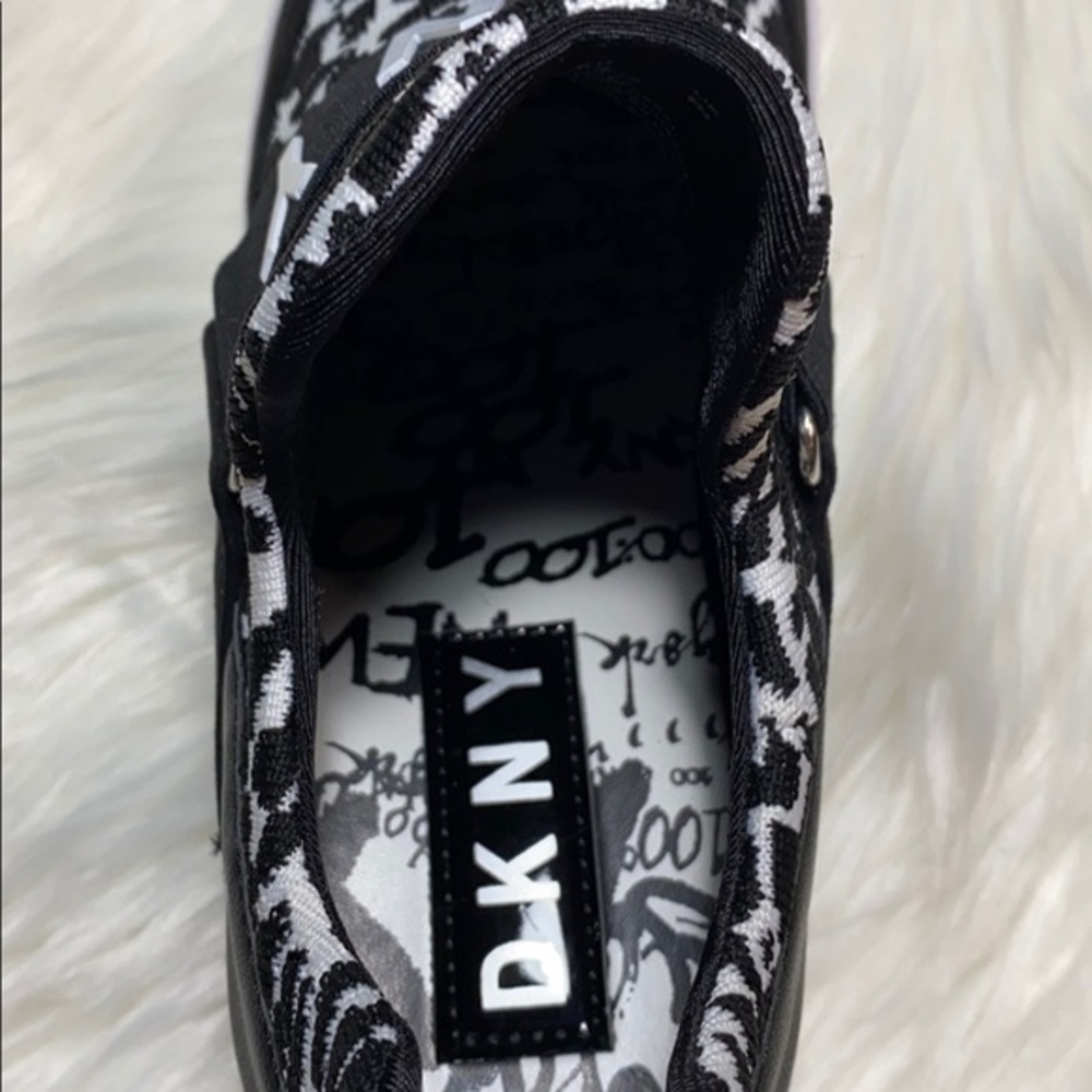 DKNY SLIP-ON WEDGED SNEAKERS - Picture 5 of 5